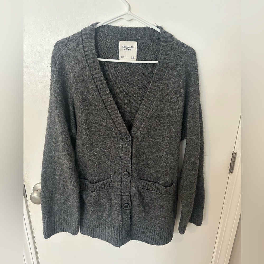 Abercrombie & Fitch Charcoal Gray V‑Neck Button Front Cardigan